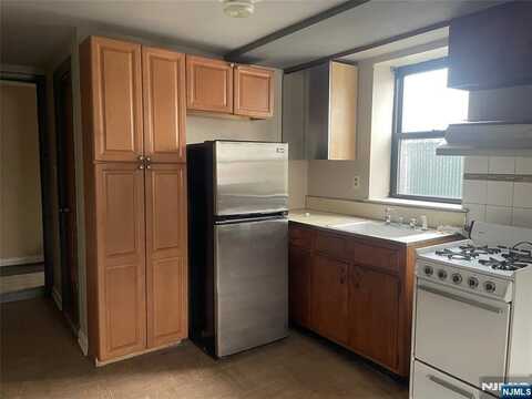 232-230 Anderson Avenue 1A, Fairview, NJ 07022