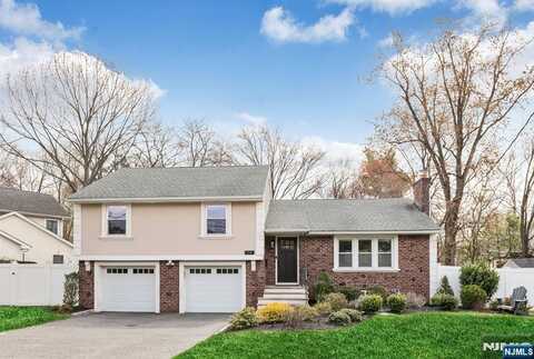 334 Oak Avenue, River Edge, NJ 07661