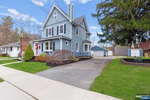 34 Ryerson Avenue, Bloomingdale, NJ 07403