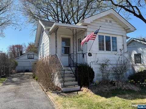 112 Levitt Avenue, Bergenfield, NJ 07621