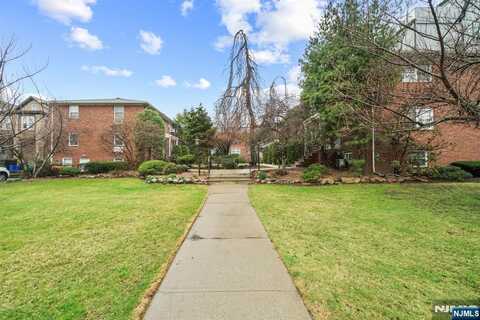 234 Columbia Avenue 19, Fort Lee, NJ 07024