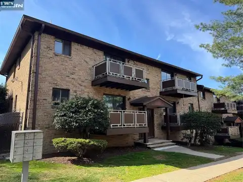 105 Bellgrove Drive 2B, Mahwah, NJ 07430