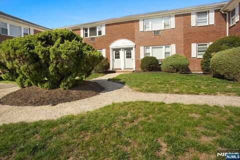1131A Valley Road A, Wayne, NJ 07470
