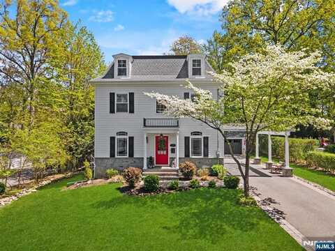 322 Maple Street, Ramsey, NJ 07446