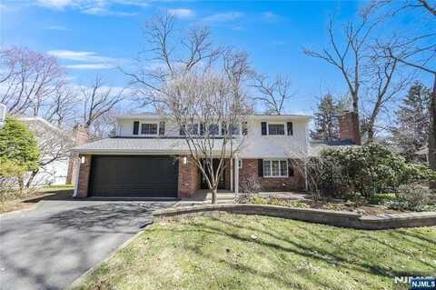 92 Stewart Street, Demarest, NJ 07627