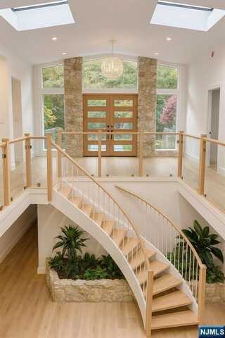 46 Overlook Road, Alpine, NJ 07620