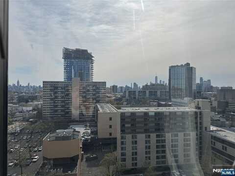 10 Huron Avenue 16C, Jersey City, NJ 07306