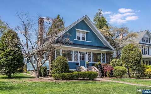 490 Maple Avenue, Glen Rock, NJ 07452