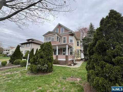 209 Lafayette Avenue, Hawthorne, NJ 07506