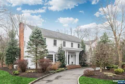 79 Berkeley Drive, Tenafly, NJ 07670