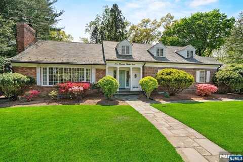 328 Ridgewood Avenue, Ridgewood, NJ 07450