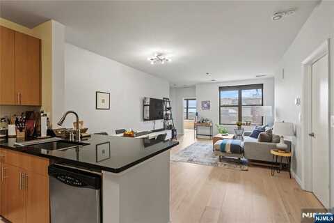 24 Ave At Port Imperial 305, West New York, NJ 07093