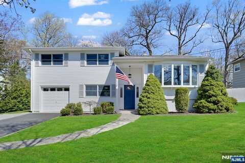 32 Golf View Drive, Dumont, NJ 07628