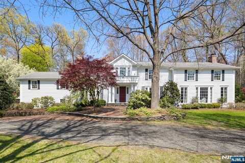 345 W Shore Drive, Wyckoff, NJ 07481