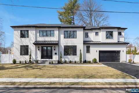 623 Alberta Drive, Paramus, NJ 07652