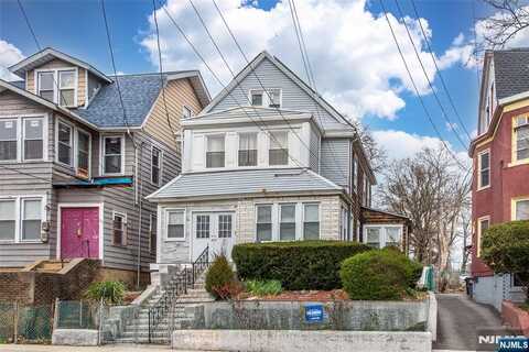 127 Lyons Avenue, Newark, NJ 07112
