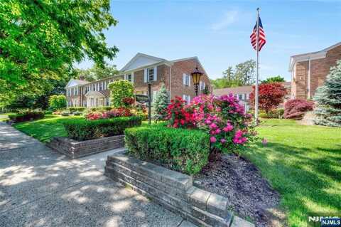 374 Ridgewood Avenue 2, Ridgewood, NJ 07450