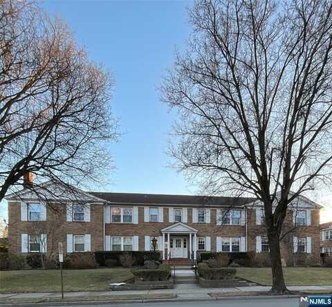 374 Ridgewood Avenue 2, Ridgewood, NJ 07450