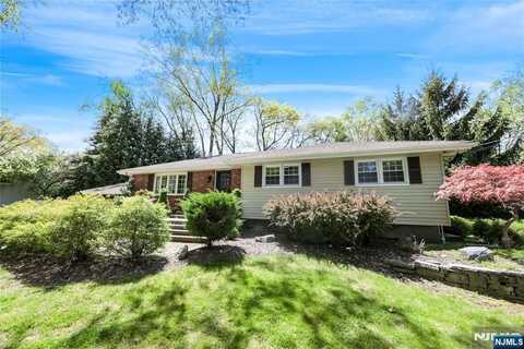 34 Deberg Drive, Old Tappan, NJ 07675