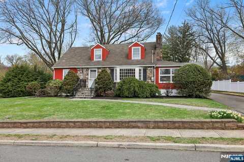 34 Garret Place, Midland Park, NJ 07432