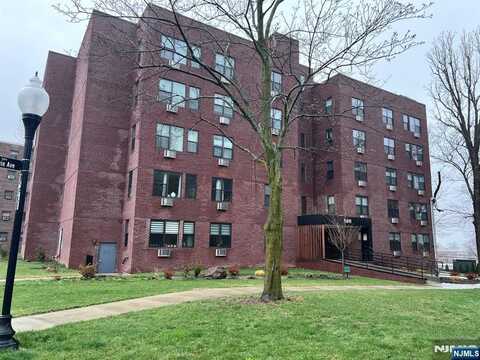 3011 Edwin Avenue 1G, Fort Lee, NJ 07024