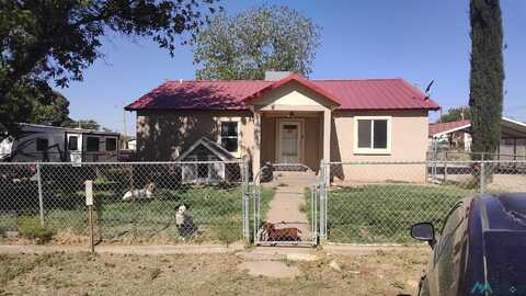 2325 Collins Avenue, Carlsbad, NM 88220