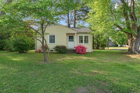660 Cralle Avenue, Tappahannock, VA 22560