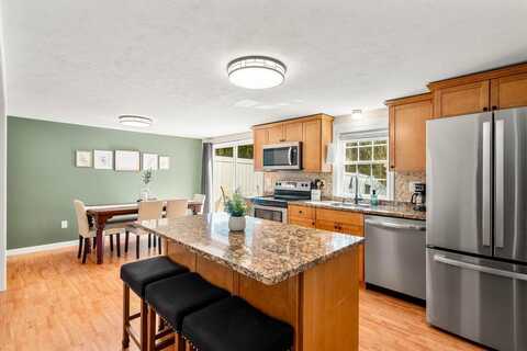 19 Deerwood Drive, Amherst, NH 03031