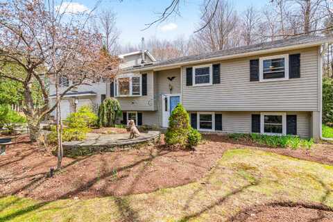 4 Whipple Drive, Essex Junction, VT 05452