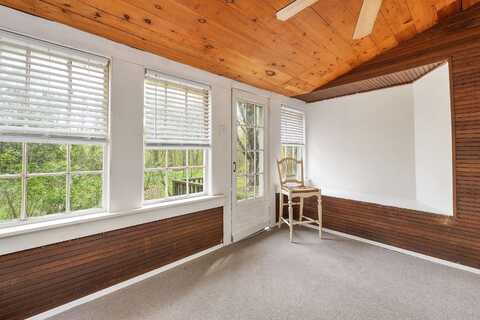 8 Avery Road, Campton, NH 03223