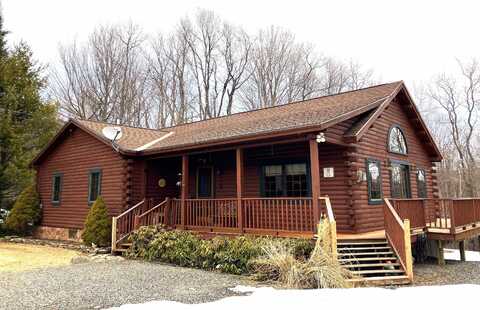11 West Road, Wilmington, VT 05363