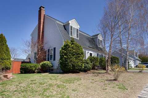 16 Old Orchard Way, Manchester, NH 03103