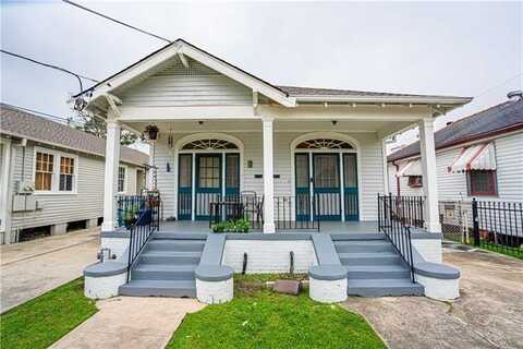 8628 APPLE Street, New Orleans, LA 70118