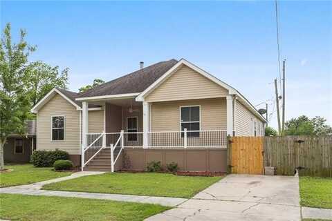 204 DOERR Drive, Arabi, LA 70032