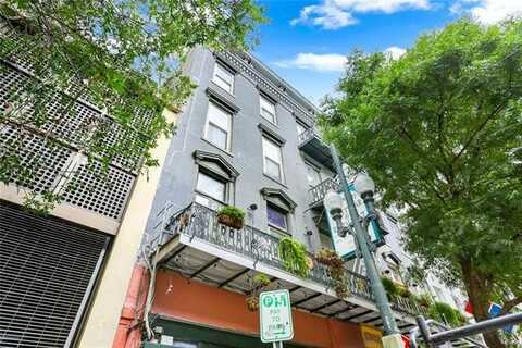 137 CARONDELET Street, New Orleans, LA 70130