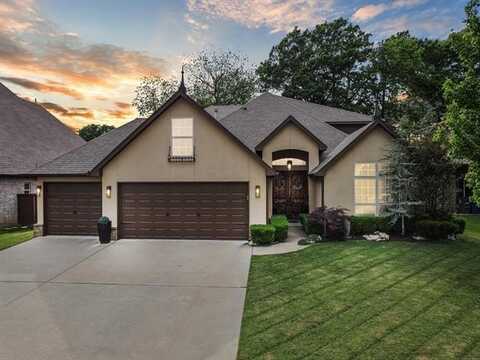 7710 S Indian Avenue, Tulsa, OK 74132