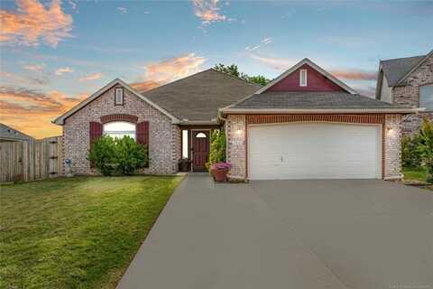 3933 S 199th East Avenue, Broken Arrow, OK 74014
