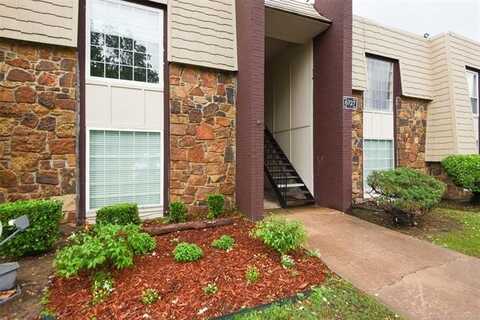 6727 S Richmond Avenue, Tulsa, OK 74136
