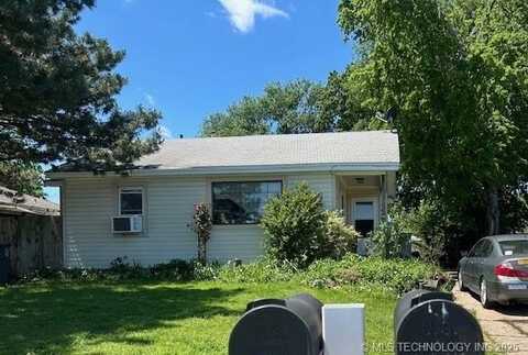 2412 N Oxford Avenue, Tulsa, OK 74115