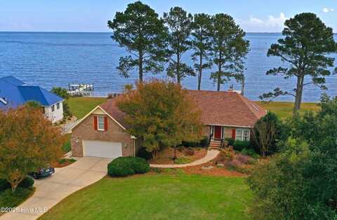 6042 Dolphin Road, Oriental, NC 28571