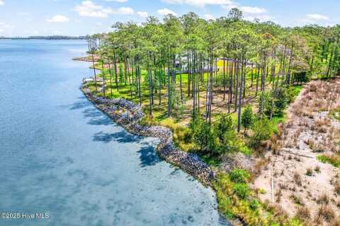 241 Oyster Point Road, Oriental, NC 28571