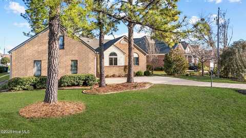901 Coral Court, New Bern, NC 28560