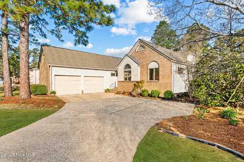 901 Coral Court, New Bern, NC 28560