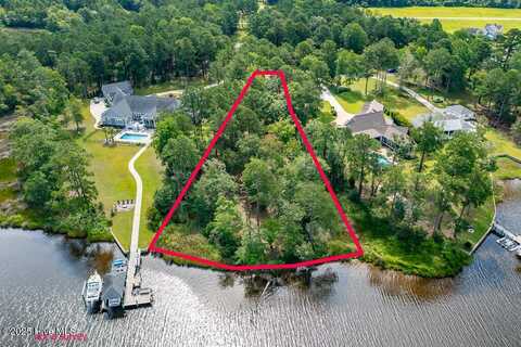 310 Southern Plantation Drive S, Oriental, NC 28571