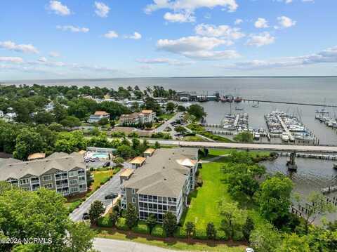 300 Midyette Street, Oriental, NC 28571