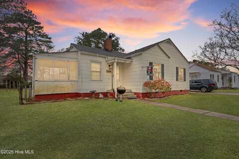811 Clark Avenue, New Bern, NC 28560