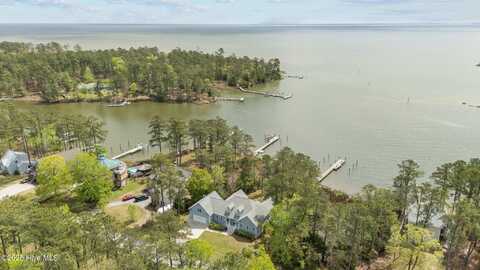 385 Peninsula Drive, Oriental, NC 28571