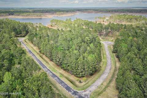 9 Windsong Way, Aurora, NC 27806