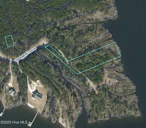 1024 Vandemere Creek Drive, Vandemere, NC 28587