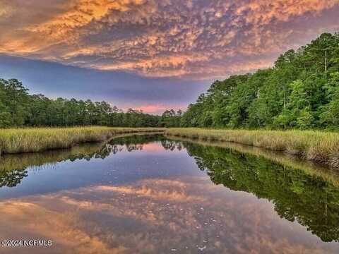 213 Golden Fern Lane, Minnesott Beach, NC 28510